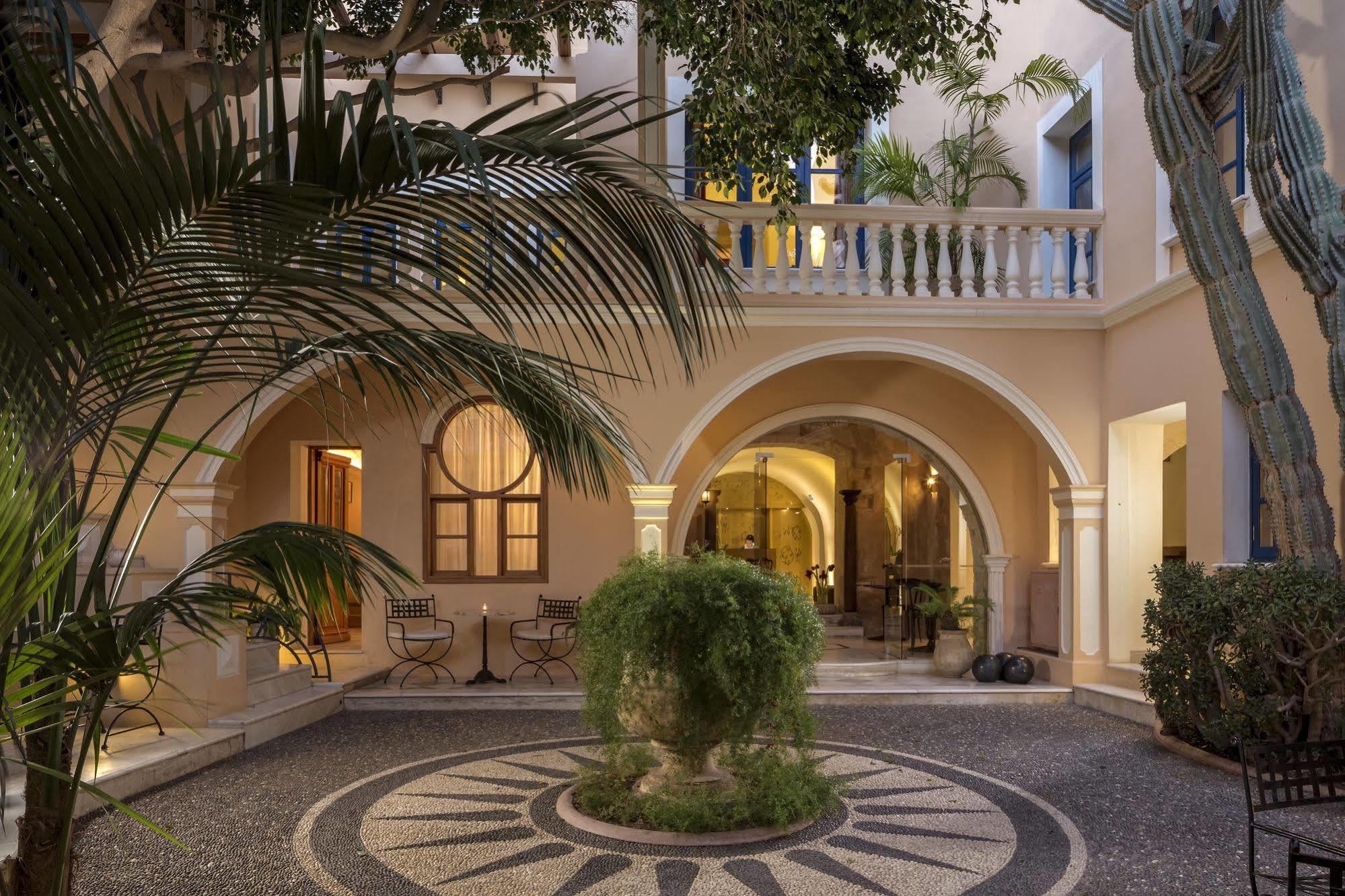Casa Delfino Hotel & Spa Chrissi Akti Chania Exterior foto